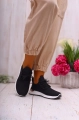 BUTY-DAMSKIE-SNEAKERSY-SPORTOWE-CZARNE-WCIAGANE-LEKKIE-Model-Buty-obuwie-damskie-sprtowe-lekkie.jpg