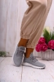 BUTY-DAMSKIE-SNEAKERSY-SPORTOWE-WCIAGANE-PRZEWIEWNE-LEKKIE-Model-Buty-obuwie-damskie-sprtowe-lekkie.jpg
