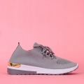 ADIDASY-DAMSKIE-BUTY-SPORTOWE-SNEAKERSY-WSUWANE-Wysokosc-niskie.jpg