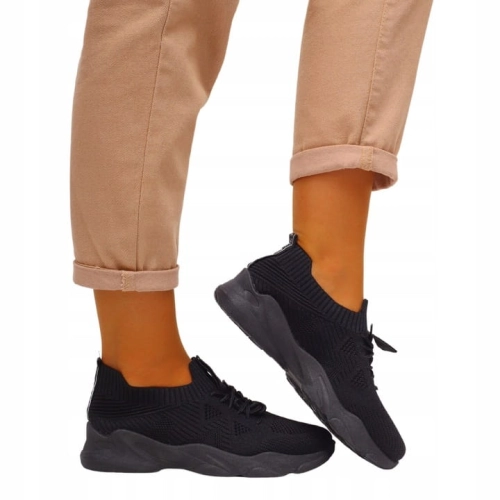 BUTY-DAMSKIE-SPORTOWE-CZARNE-ADIDASY-WSUWANE-PRZEWIEWNE-LEKKIE-Kod-producenta-TA-202BALCK.jpg