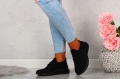 BUTY-DAMSKIE-SPORTOWE-CZARNE-LEKKIE-SIATKA-Model-obuwie-sprtowe-lekkie.jpg
