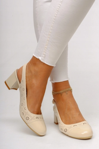 SANDALY-DAMSKIE-BEZOWE-ELEGANCKIE-STYLOWE-NA-OBCASIE-WYGODNE-Material-wkladki-skora-ekologiczna.jpg