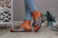 KLAPKI-DAMSKIE-Z-KOKARDA-BUTY-PROFILOWANE-PLASKIE-Dlugosc-wkladki-23-cm.jpg