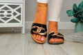 KLAPKI-DAMSKIE-NA-KORKU-STYLOWE-Z-LANCUCHEM-CZARNE-Kod-producenta-REW49435.jpg