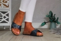 KLAPKI-DAMSKIE-NA-KLAMRE-PROFILOWANE-STYLOWE-Marka-bez-marki.jpg