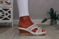 KLAPKI-DAMSKIE-BUTY-KOTURNA-WYGODNE-SZYTE-SPODY-Kod-producenta-Q5916WHITE.jpg