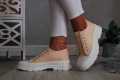 BUTY-DAMSKIE-SPORTOWE-LEKKIE-TRAMPKI-Kolor-bezowy.jpg
