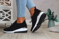 BUTY-SPORTOWE-DAMSKIE-CZARNE-LEKKIE-WSUWANE-KOTURN-Kolor-czarny.jpg