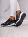 BUTY-SPORTOWE-DAMSKIE-SNEAKERSY-CZARNE-LEKKIE-Kolor-czarny (1).jpg