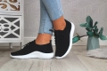 BUTY-DAMSKIE-OBUWIE-SPORTOWE-CZARNE-LEKKIE-Model-obuwie-sportowe-lekkie.jpg