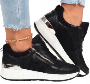 Czarne damskie sneakersy na grubej białej podeszwie z zamkiem Ashley