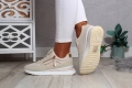 BUTY-SPORTOWE-DAMSKIE-SNEAKERSY-CZARNE-WIAZANE-LEKKIE-Model-Buty-damskie-sneakersy-sportowe-wiazane-czarne.jpg