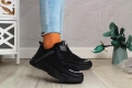 BUTY-DAMSKIE-SNEAKERSY-SPORTOWE-CZARNE-WIAZANE-LEKKIE-Model-Buty-sportowe-lekkie-czarne.jpg