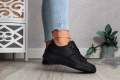 BUTY-DAMSKIE-SPORTOWE-CZARNE-WIAZANE-WYGODNE-Marka-bez-marki.jpg