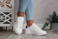 BUTY-DAMSKIE-SNEAKERSY-SPORTOWE-OBUWIE-WIAZANE-WYGODNE-Marka-bez-marki.jpg