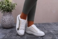 BUTY-DAMSKIE-SPORTOWE-OBUWIE-BIALE-LEKKIE-Kod-producenta-White-HY678.jpg