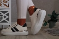 BUTY-DAMSKIE-SPORTOWE-ADIDASY-SNEAKERSY-LEKKIE-Dlugosc-wkladki-24-cm.jpg